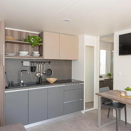 Holiday home 2 Bedroom Gorgeous In