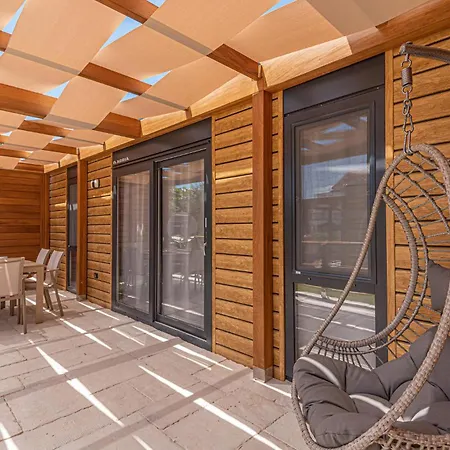 בית נופש 2 Bedroom Gorgeous In ברודאריצה