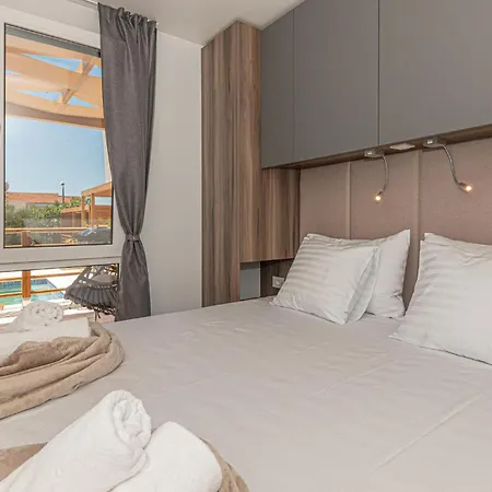 2 Bedroom Gorgeous In