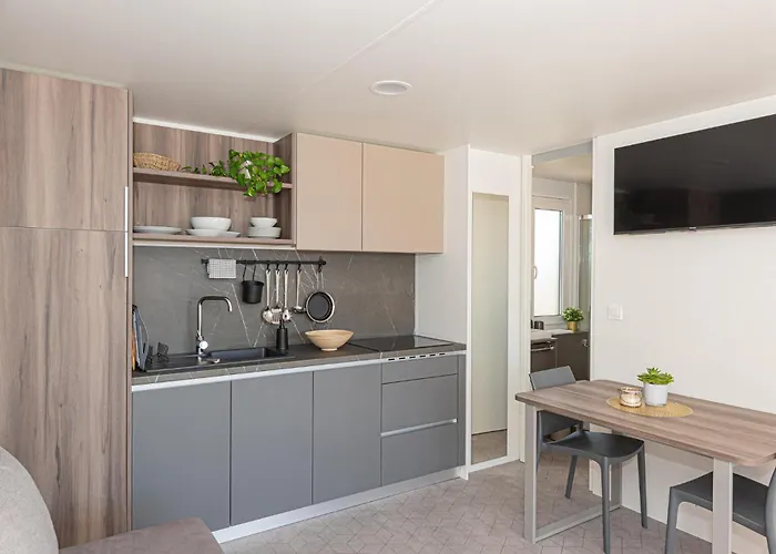 בית נופש 2 Bedroom Gorgeous In