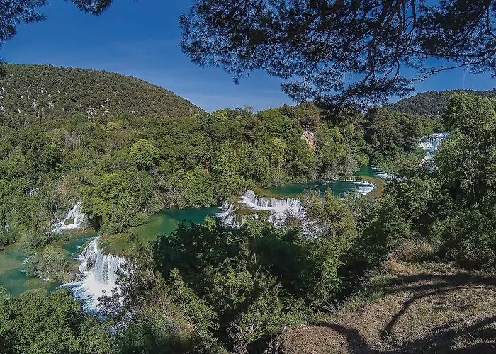 2 Bedroom Gorgeous In * Brodarica (Sibenik-Knin)