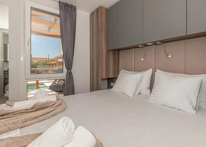 2 Bedroom Gorgeous In