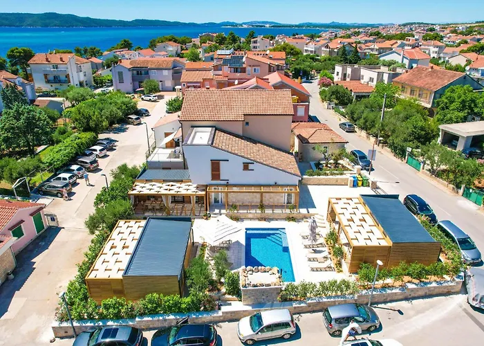 בית נופש 2 Bedroom Gorgeous In *